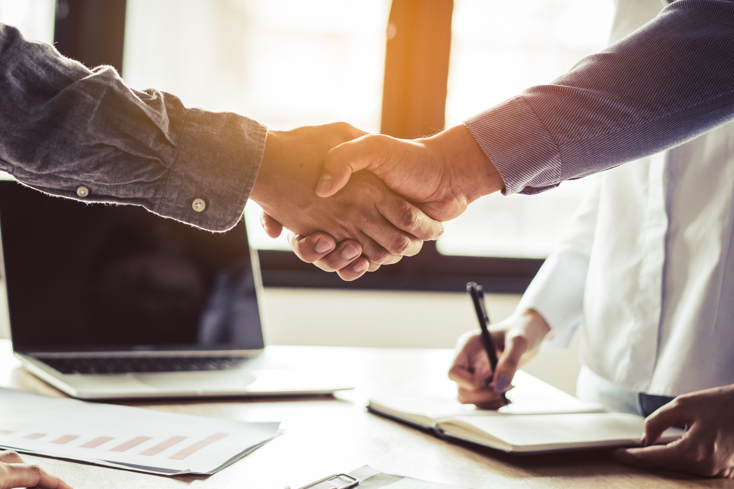 Executive management service contract negotiation and renegotiation