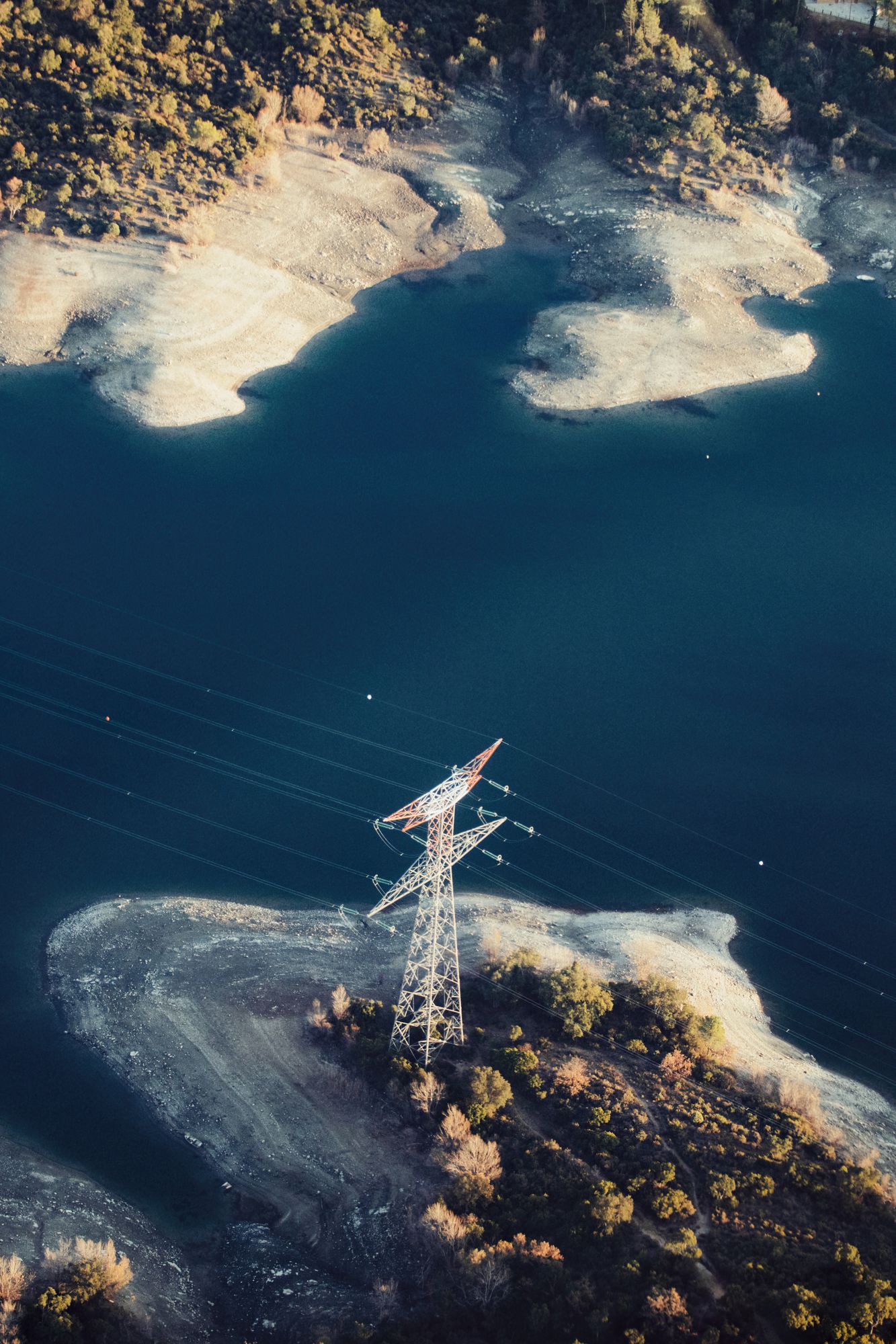 Acquisition of energy storage